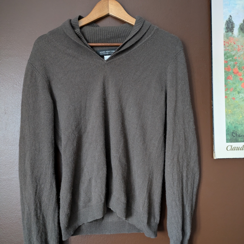 100% Cashmere Collared Brown Sweater